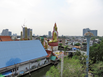 バンコク郊外の新名所 ワット・パークナーム・パーシーチャルーン イメージ４
